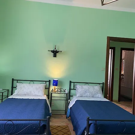 Casa T Bed&breakfast&home Restaurant Di Tacchino Simone Bed & Breakfast