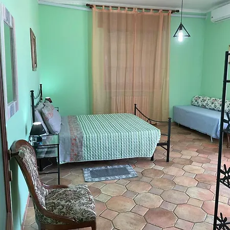 Bed & Breakfast Casa T & Restaurant Di Tacchino Simone 4*